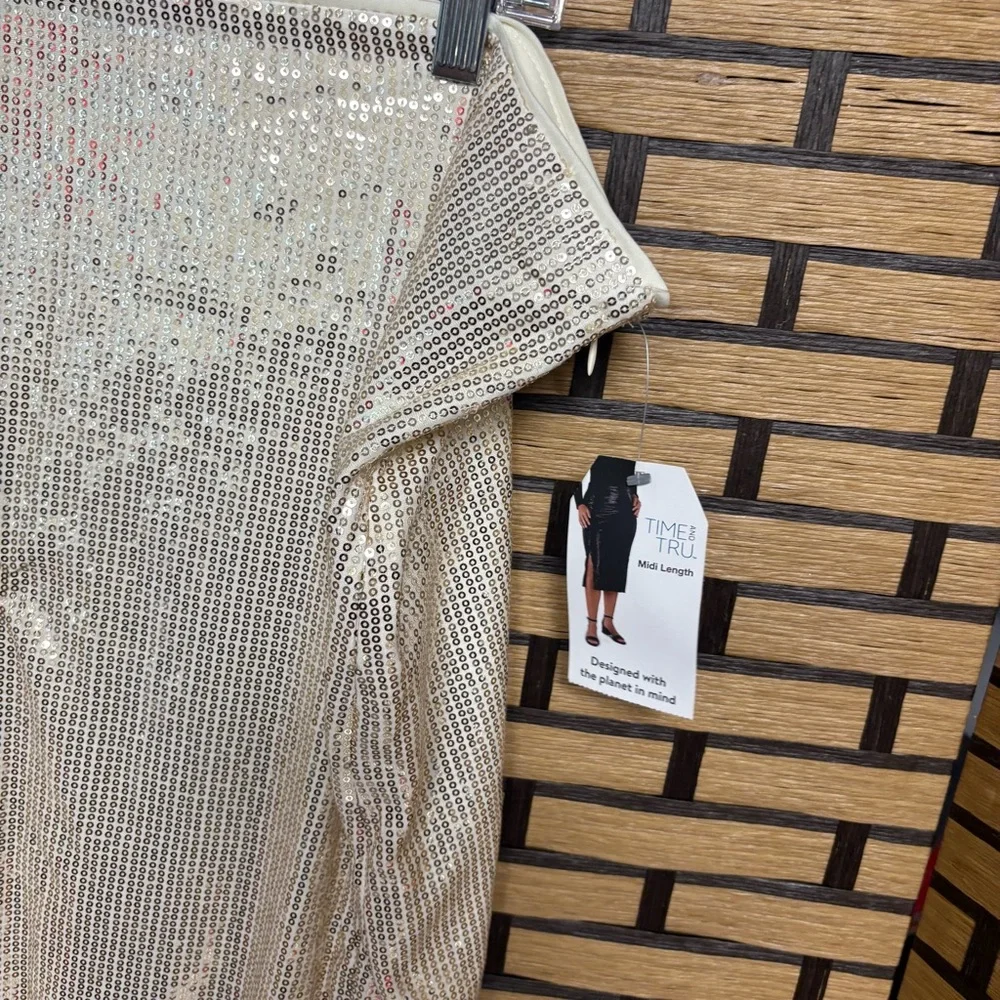Time And Tru Champagne Sequin Skirt‎ Size XXXL (22)